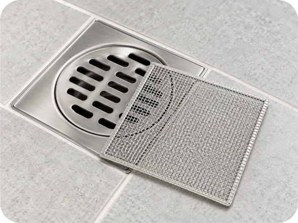 Malla protectora DF de acero inoxidable sobre una rejilla de piso